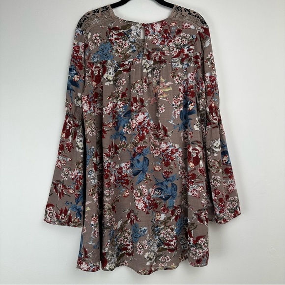 Umgee Mini Dress Size Small Floral Boho Western Crochet Bell Sleeve Hippie - Picture 2 of 10